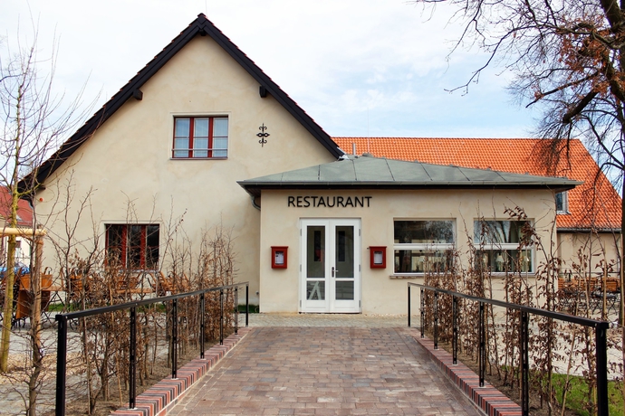 Imagen de los exteriores del Hotel Landhotel Diana. Foto 16