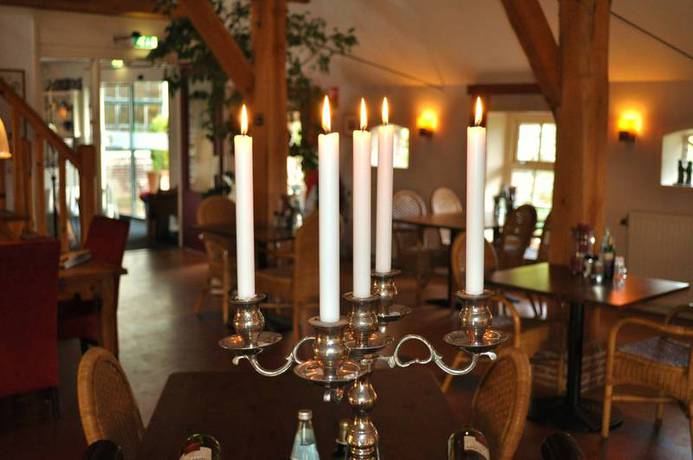 Imagen del bar/restaurante del Hotel Landhotel Diever, Diever. Foto 2