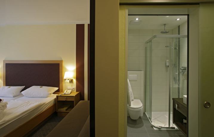 Imagen de la habitación del Hotel Landhotel Hermannsh&ouml;he. Foto 12