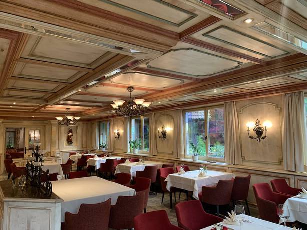 Imagen del bar/restaurante del Hotel Landhotel Hirschen. Foto 11