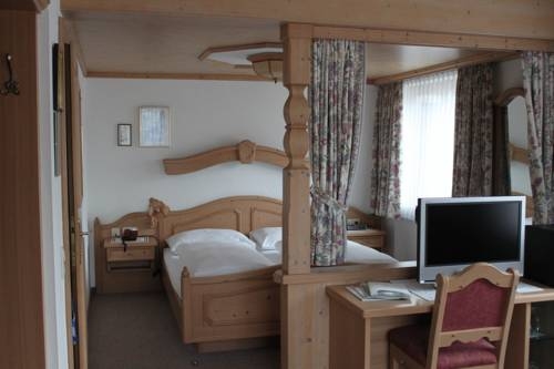 Imagen general del Hotel Landhotel Hubertushof. Foto 31