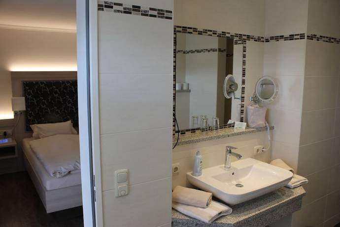 Imagen de la habitación del Hotel Landhotel Kastanienhof. Foto 11