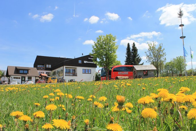 Imagen de los exteriores del Hotel Landhotel Kastanienhof. Foto 15