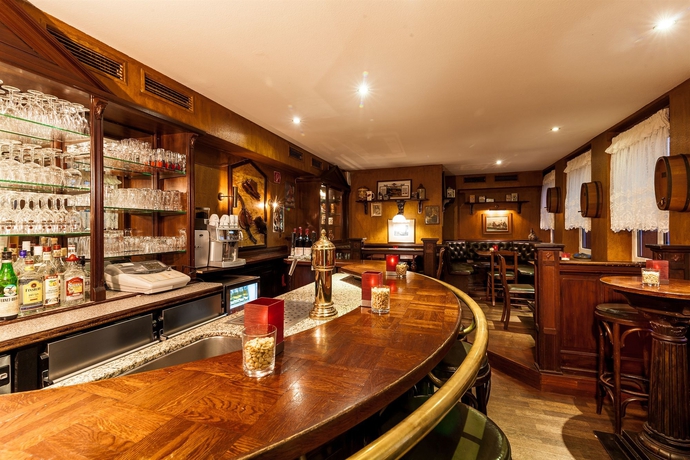 Imagen del bar/restaurante del Hotel Landhotel Kauzenberg. Foto 5