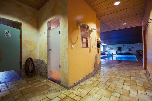 Imagen general del Hotel Landhotel Klingerhof, Horbach. Foto 3