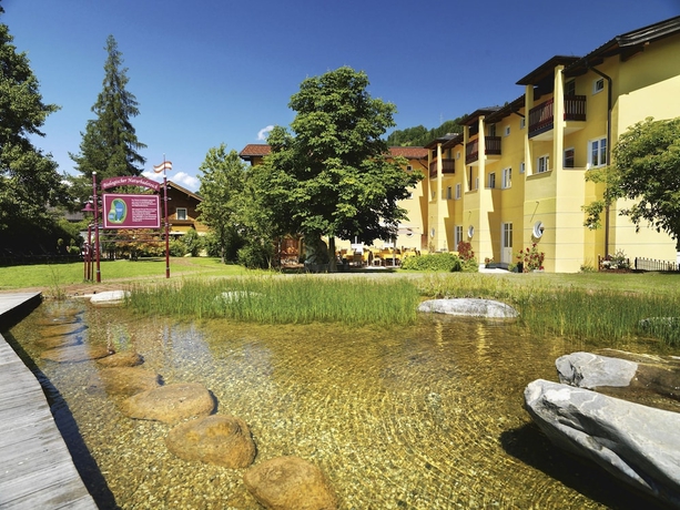 Imagen de la piscina del Hotel Landhotel Lerch Plankenau. Foto 17