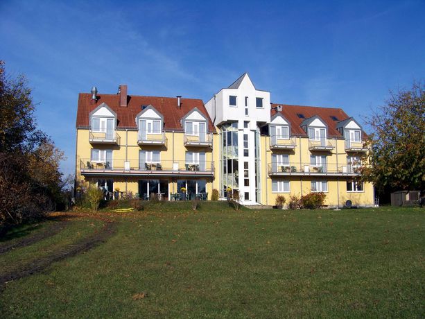 Imagen de los exteriores del Hotel Landhotel L&ouml;wenbruch. Foto 12