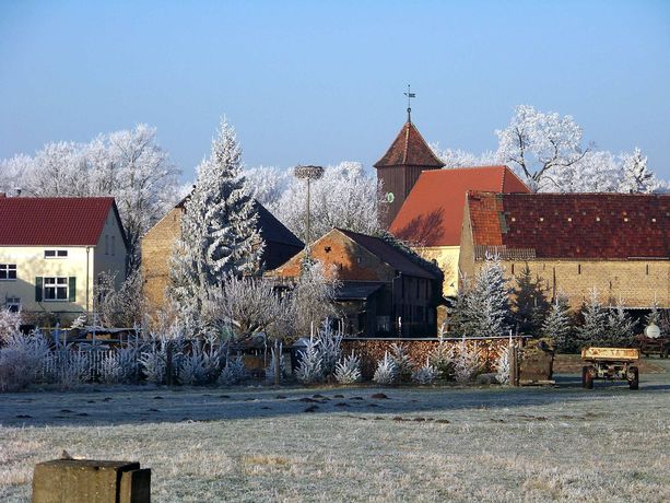 Imagen de los exteriores del Hotel Landhotel L&ouml;wenbruch. Foto 16