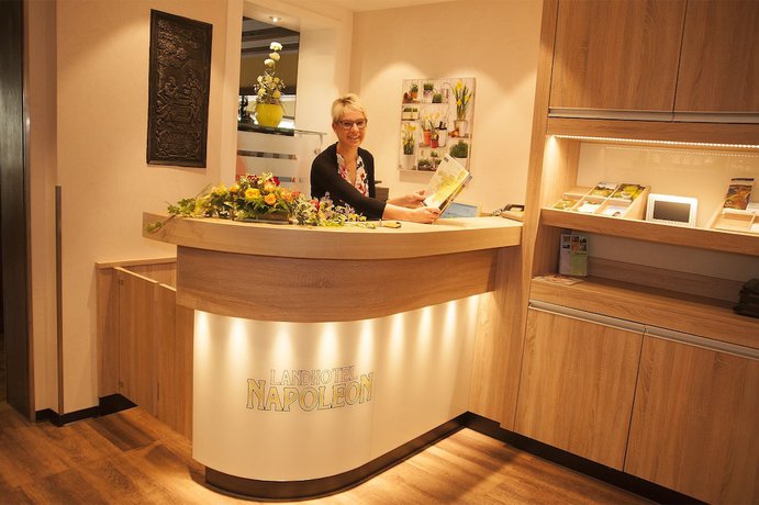 Imagen de los interiores del Hotel Landhotel Napoleon. Foto 18