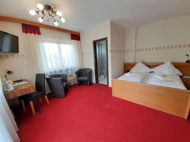 Imagen de la habitación del Hotel Landhotel Neuhof. Foto 15
