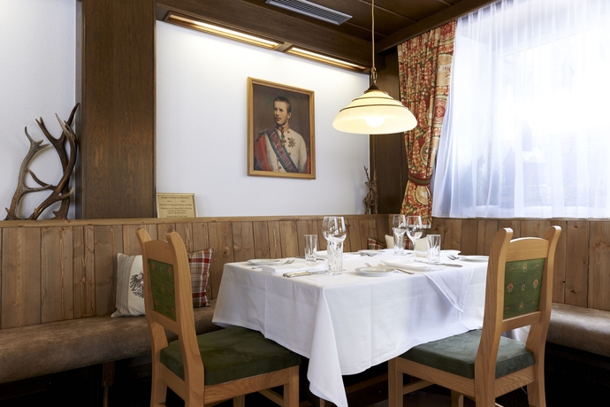 Imagen del bar/restaurante del Hotel Landhotel Post - Adults Only. Foto 9