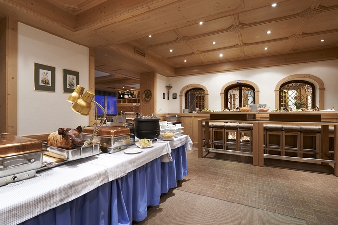 Imagen del bar/restaurante del Hotel Landhotel Post. Foto 12