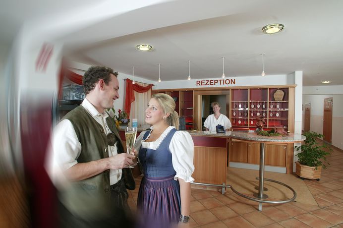 Imagen de los interiores del Hotel Landhotel Reitingblick. Foto 18