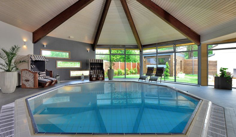 Imagen de la piscina del Hotel Landhotel Schnuck. Foto 16