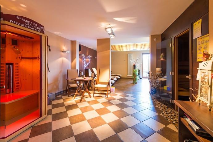 Imagen de la piscina del Hotel Landhotel Sportalm. Foto 17