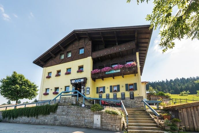 Imagen general del Hotel Landhotel Sportalm. Foto 4