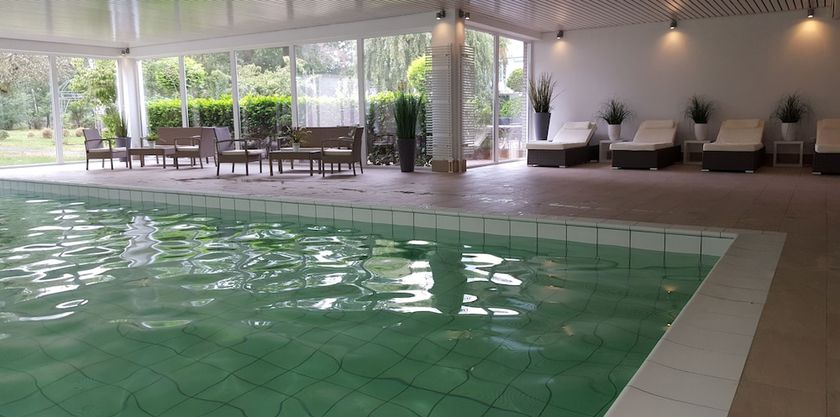 Imagen de la piscina del Hotel Landhotel St&auml;hle. Foto 20