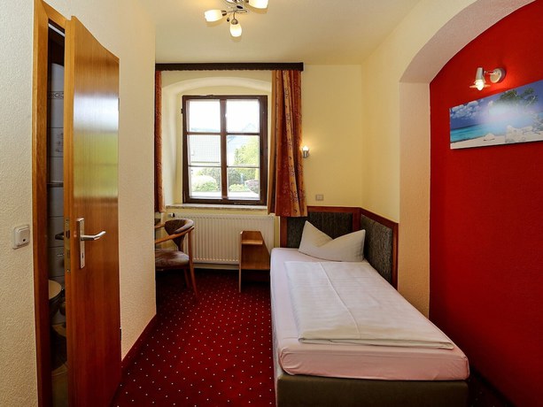 Imagen de la habitación del Hotel Landhotel Th&uuml;rmchen. Foto 9