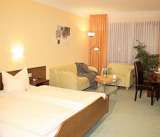 Imagen de la habitación del Hotel Landhotel Vierjahreszeiten. Foto 11