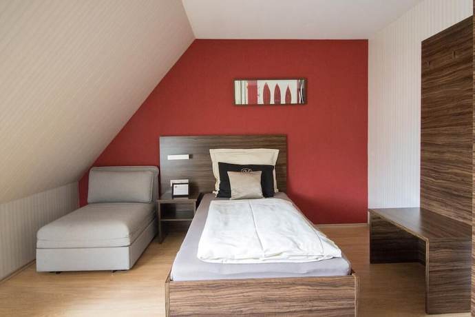 Imagen de la habitación del Hotel Landhotel Wolfschlugen. Foto 2