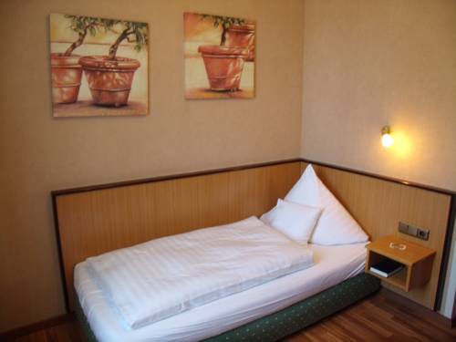 Imagen de la habitación del Hotel Landhotel Zum Niestetal. Foto 4