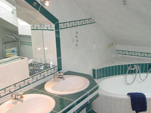 Imagen de la habitación del Hotel Landhotel Zur Guten Quelle. Foto 10