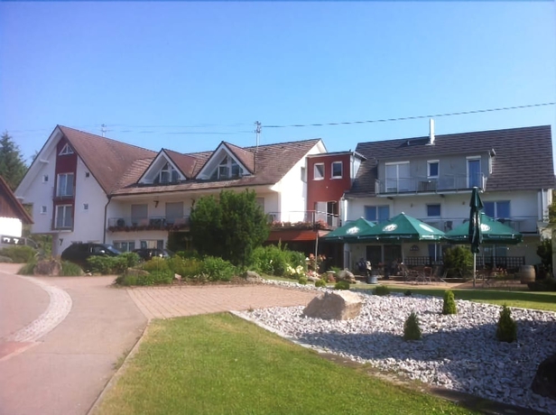 Imagen general del Hotel Landhotel Zur Linde. Foto 4