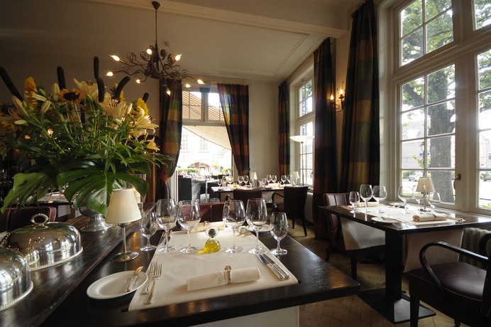 Imagen del bar/restaurante del Hotel Landhuishotel and Restaurant De Bloemenbeek. Foto 2