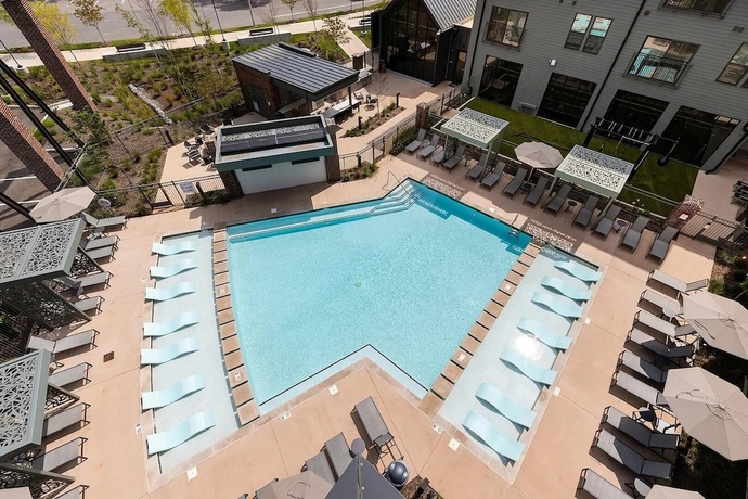 Imagen de la piscina del Hotel Landing Amazing 1BD. Foto 16