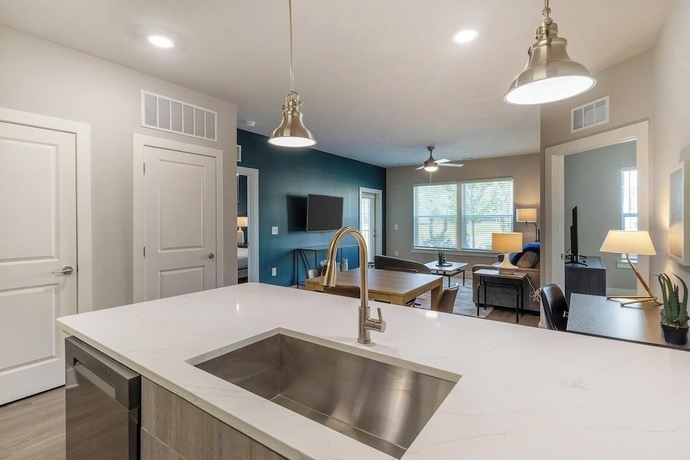 Imagen de la habitación del Hotel Landing Furnished Apartments Near Point Washington State Forest. Foto 11