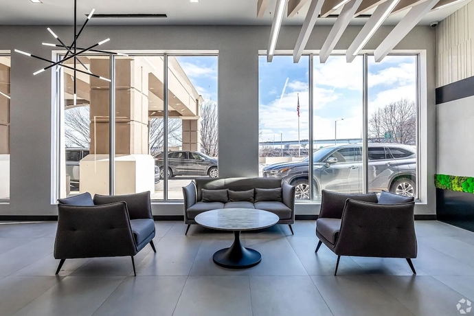 Imagen de los interiores del Hotel Landing in Downtown Hartford Near Dunkin\' Park. Foto 14