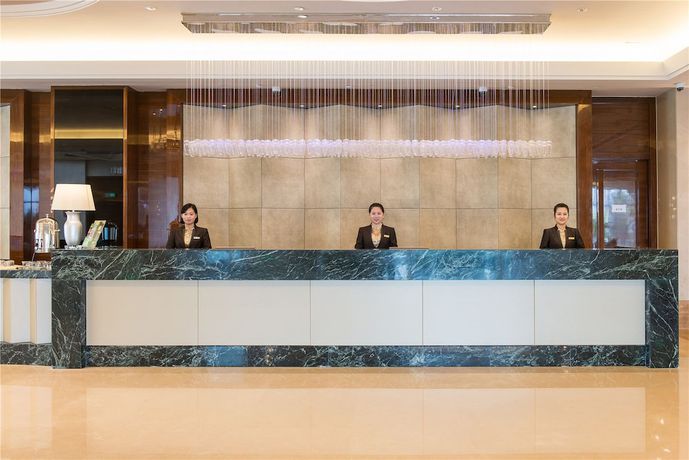 Imagen de los interiores del Hotel Landison Plaza Ningbo. Foto 9