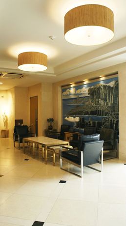 Imagen de los interiores del Hotel Landl City. Foto 19