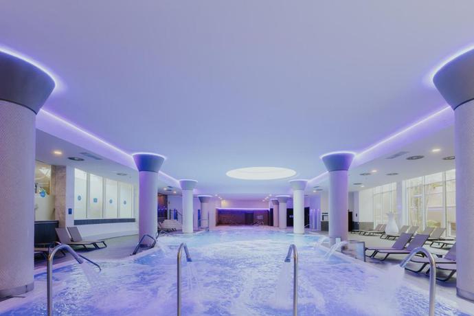 Imagen de los interiores del Hotel Landmar Costa los Gigantes Family Resort. Foto 13