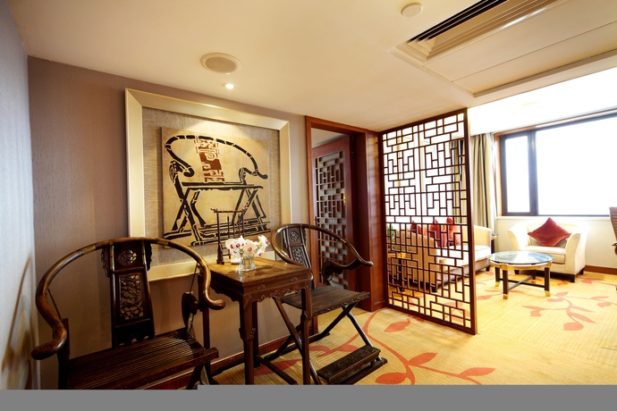 Imagen de la habitación del Hotel Landmark Canton. Foto 2