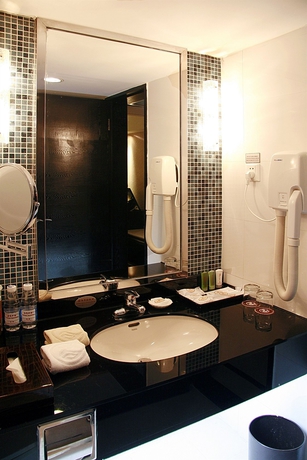 Imagen de la habitación del Hotel Landmark Canton. Foto 3