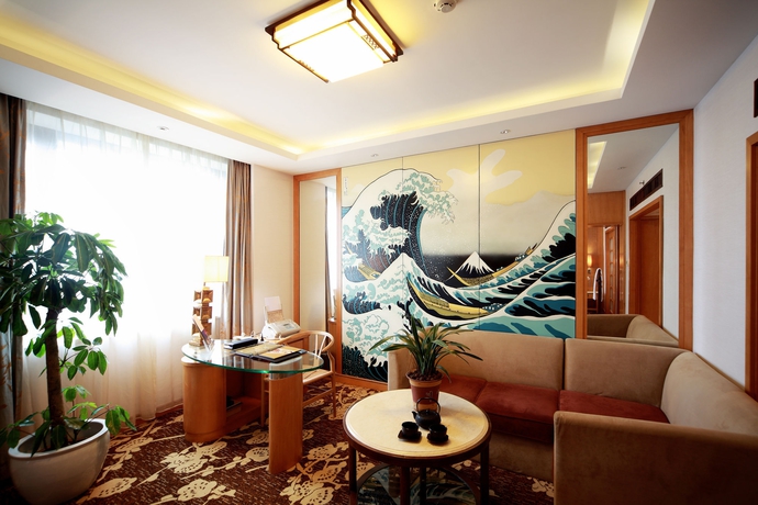 Imagen de la habitación del Hotel Landmark Canton. Foto 7