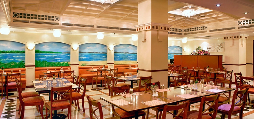 Imagen del bar/restaurante del Hotel Landmark. Foto 7