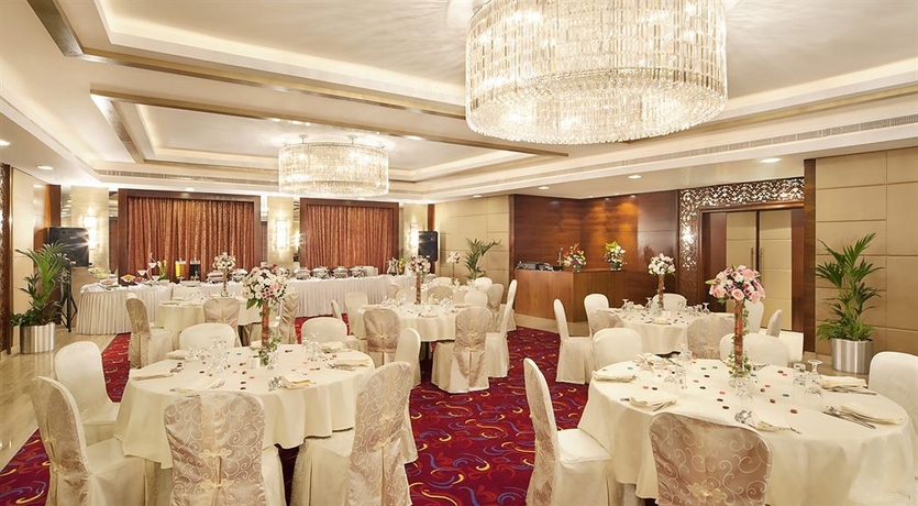 Imagen de los interiores del Hotel Landmark Grand. Foto 10