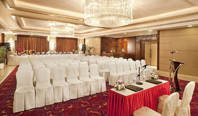 Imagen de los interiores del Hotel Landmark Grand. Foto 11