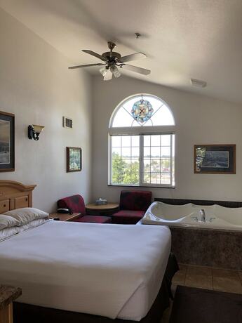 Imagen de la habitación del Hotel Landmark Inn. Foto 16