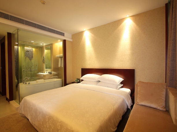 Imagen de la habitación del Hotel Landmark International Hotel Science City. Foto 11
