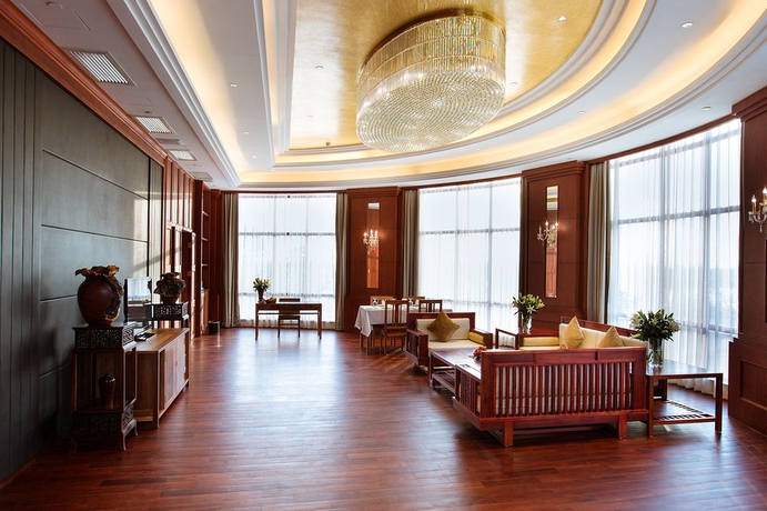 Imagen de los interiores del Hotel Landmark Mekong Riverside. Foto 10