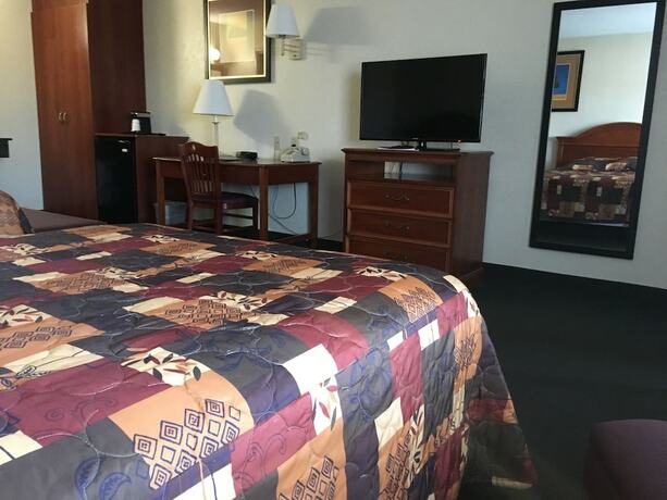 Imagen de la habitación del Hotel Landmark Motor Inn. Foto 17