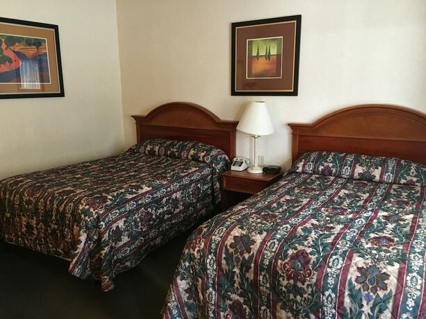 Imagen de la habitación del Hotel Landmark Motor Inn. Foto 20