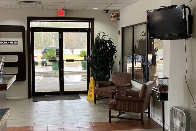 Imagen de los interiores del Hotel Landmark, New Llano. Foto 17