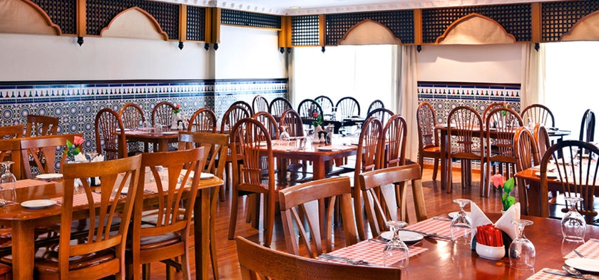 Imagen del bar/restaurante del Hotel Landmark Plaza. Foto 5