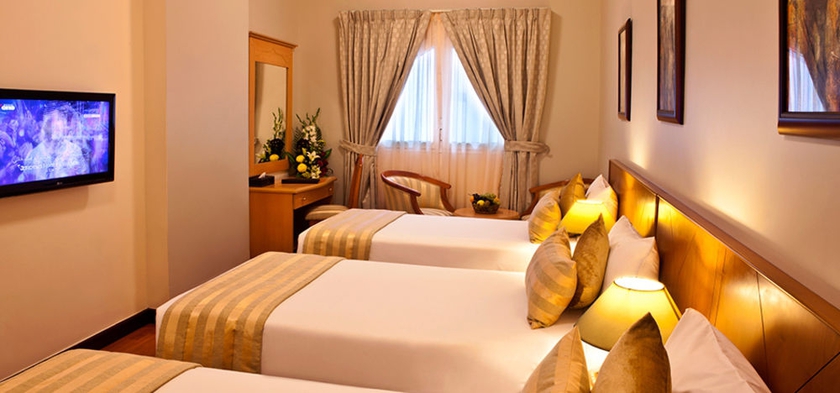 Imagen de la habitación del Hotel Landmark Plaza. Foto 13