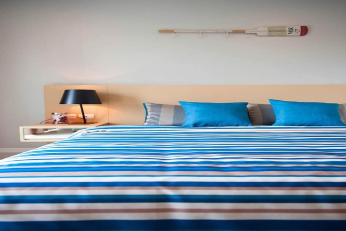 Imagen de la habitación del Hotel Landmark Residence. Foto 8