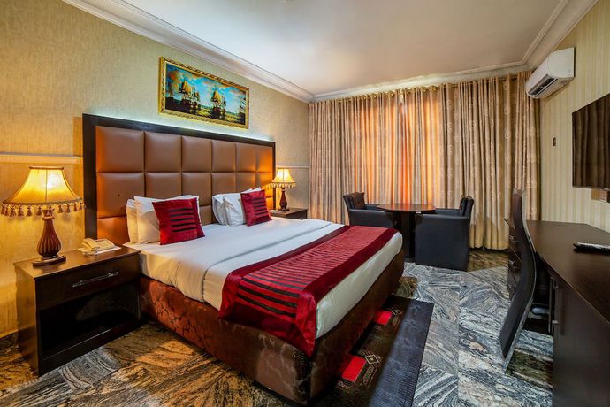 Imagen de la habitación del Hotel Landmark, Rumukalagbo. Foto 8